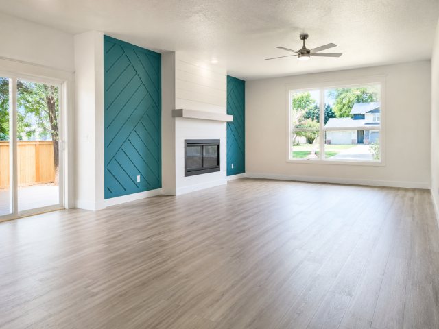 Bright residential windows after cleaning in Twin Falls and the Magic Valley